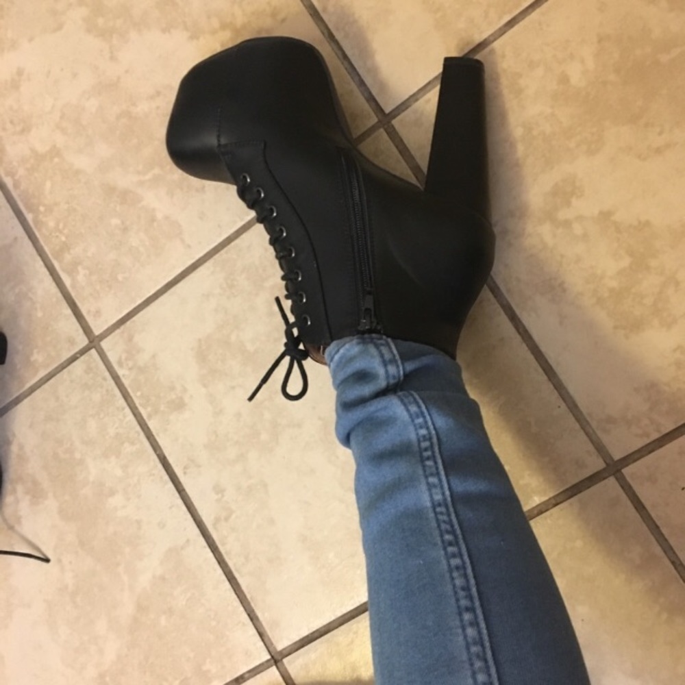 Black tie up Platform heels